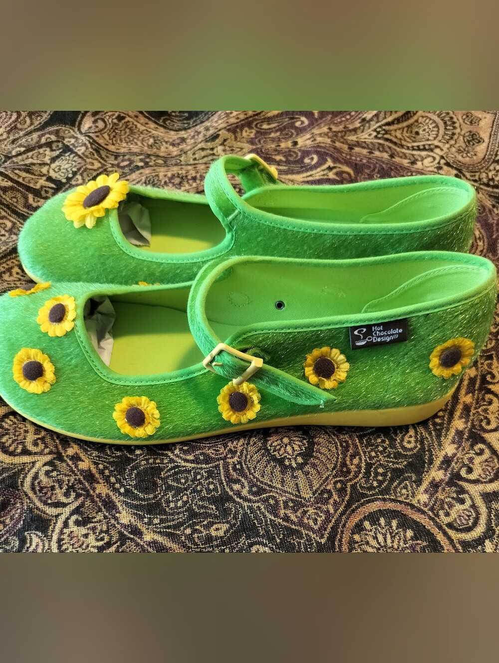 Chocolaticas Women's 11 Sunny Field Mary Jane flats